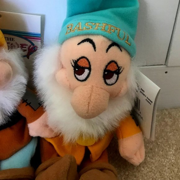 Disney Other - NWT 2 Rare DISNEY Dwarfs BASHFUL & SNEEZY